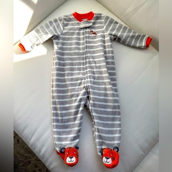 Little Me Other - Little Me Footed Fleece Pajamas | Gray & White Stripes Tiger Design Size 9M